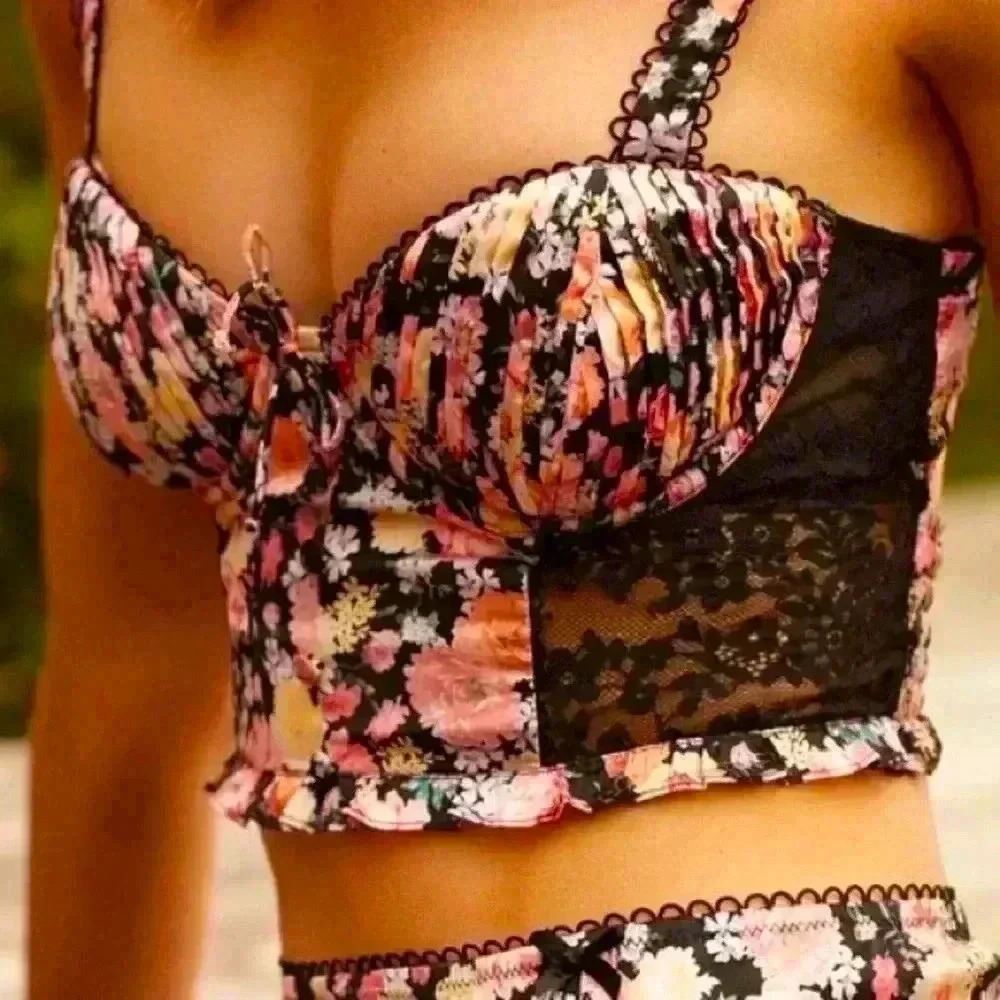 For Love & Lemons NWT Gardenia Long Line Bustier Crop Top Lovely LACE size Large